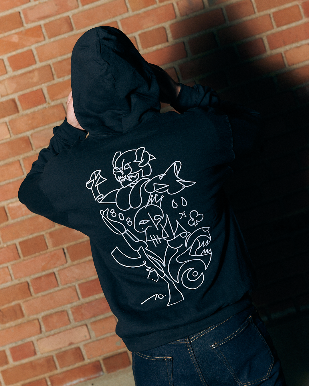 SUDADERA MEWTWO AL SAFIR